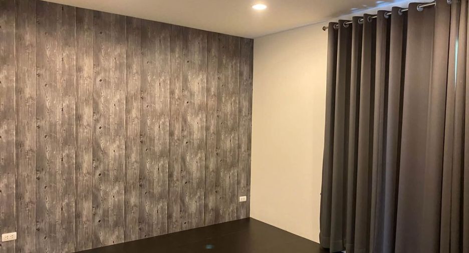 For sale 3 bedrooms house in Bang Na, Bangkok