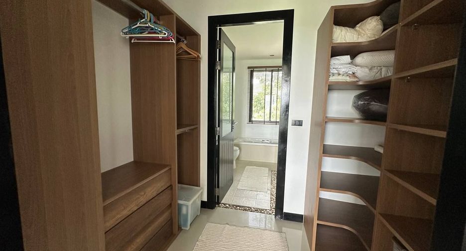 For sale 3 bedrooms townhouse in Mueang Phuket, Phuket