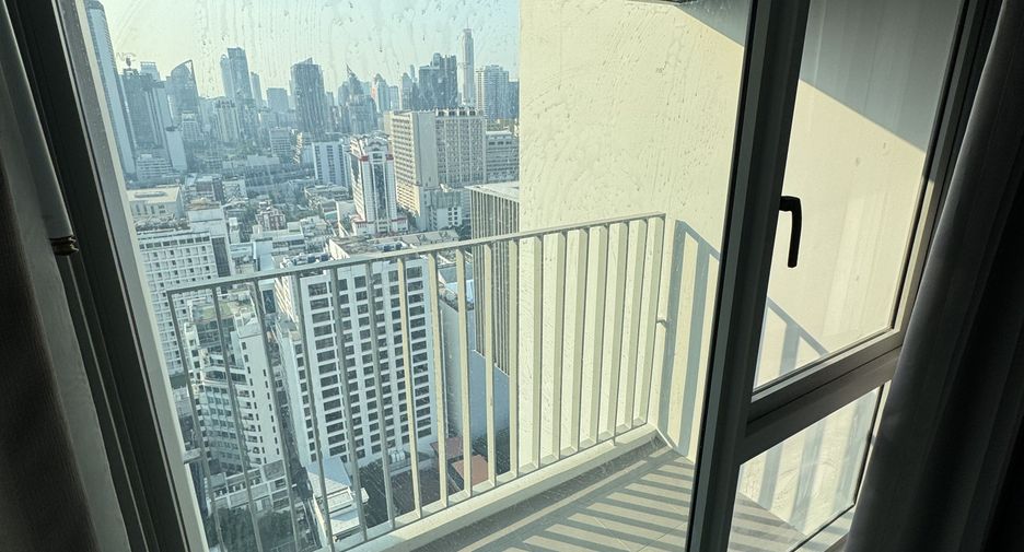 For sale 1 bed condo in Watthana, Bangkok