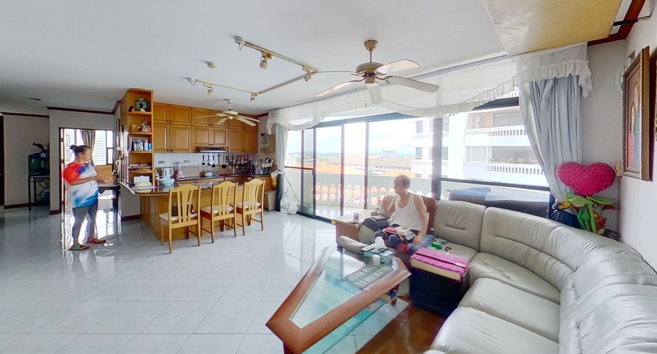 For sale 3 bedrooms condo in Bang Lamung, Chonburi