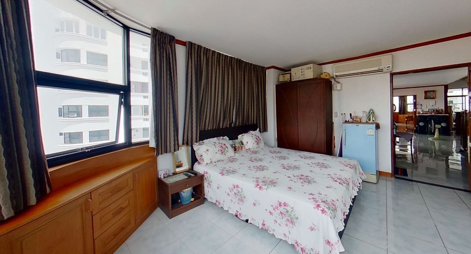 For sale 3 bedrooms condo in Bang Lamung, Chonburi
