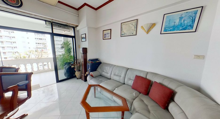 For sale 3 bedrooms condo in Bang Lamung, Chonburi