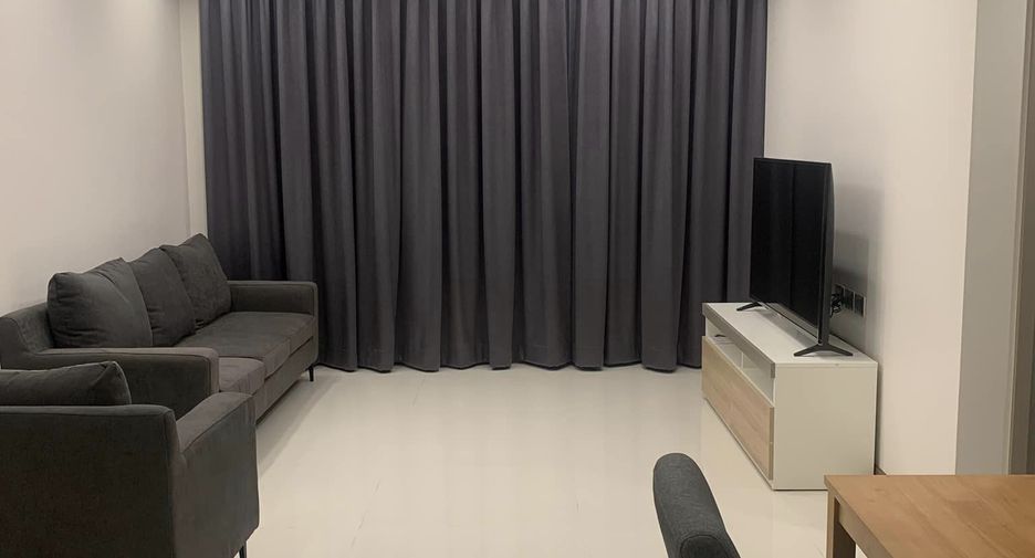 For rent 2 bedrooms condo in Watthana, Bangkok