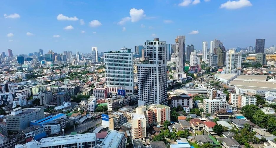 For rent 1 bed condo in Huai Khwang, Bangkok
