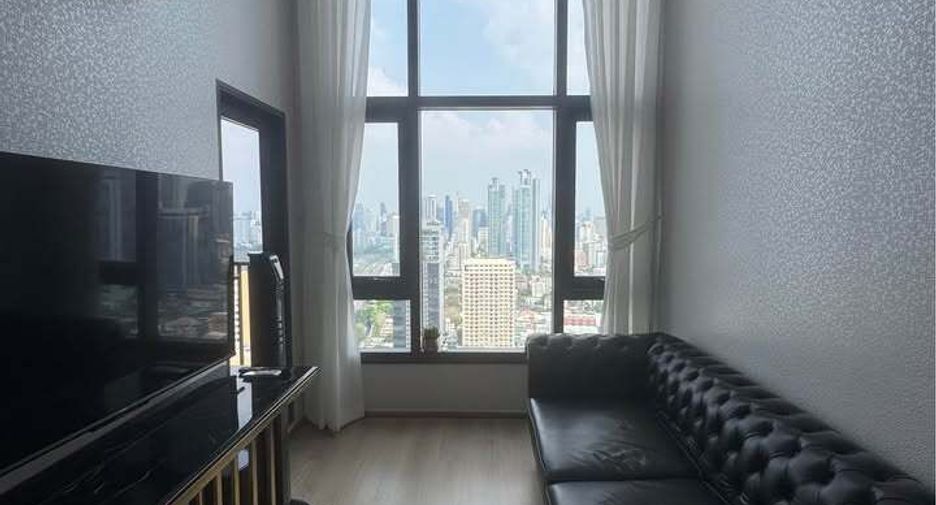 For rent 2 bedrooms condo in Khlong Toei, Bangkok