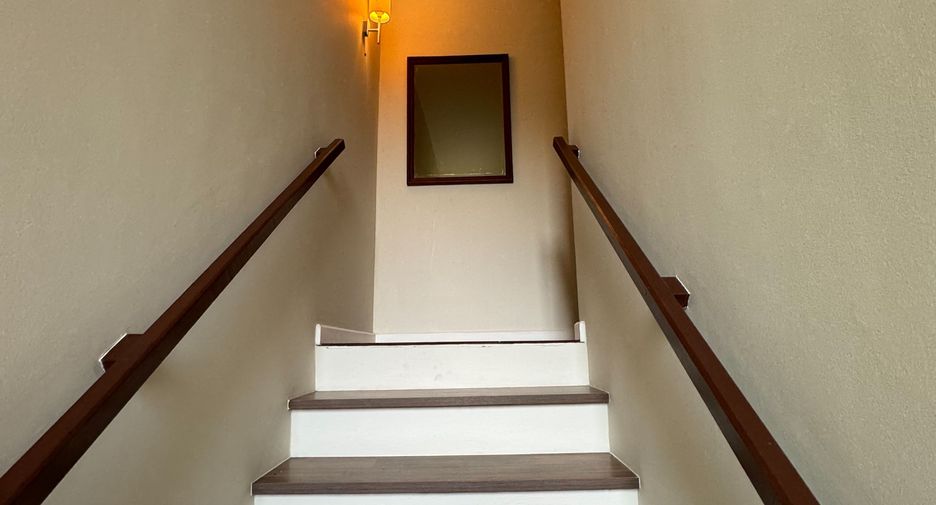 For sale 2 ベッドルーム townhouse in Cha Am, Phetchaburi