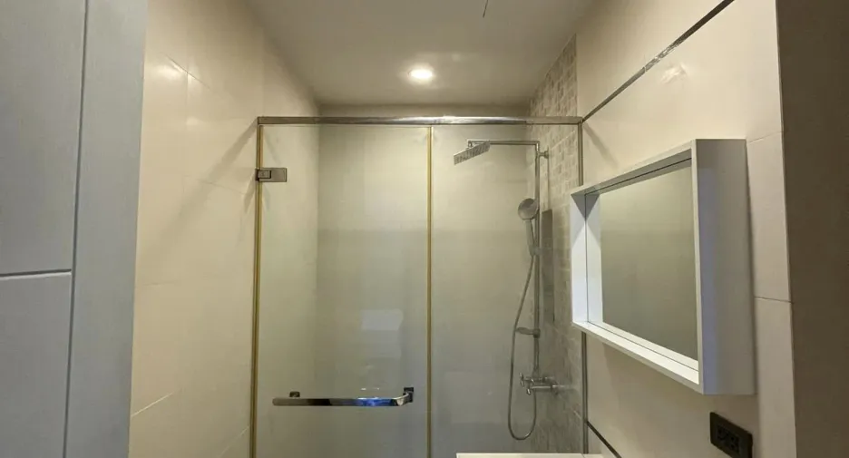 For sale and for rent 1 bed condo in Khlong Toei, Bangkok