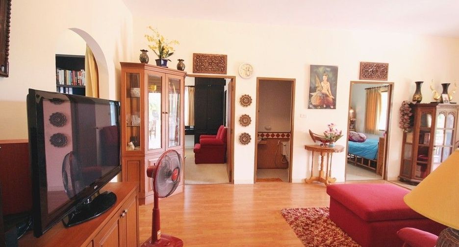 For sale 3 bedrooms villa in Hua Hin, Prachuap Khiri Khan