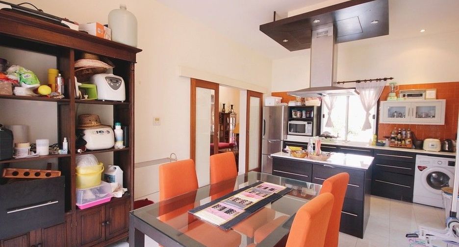 For sale 3 bedrooms villa in Hua Hin, Prachuap Khiri Khan