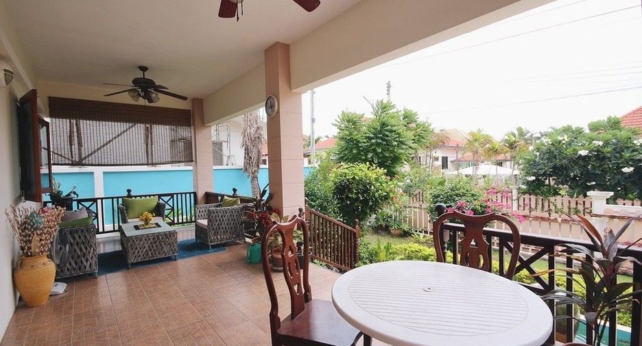 For sale 3 bedrooms villa in Hua Hin, Prachuap Khiri Khan