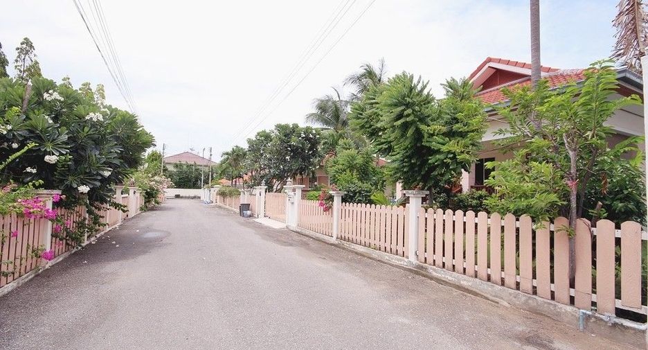 For sale 3 bedrooms villa in Hua Hin, Prachuap Khiri Khan