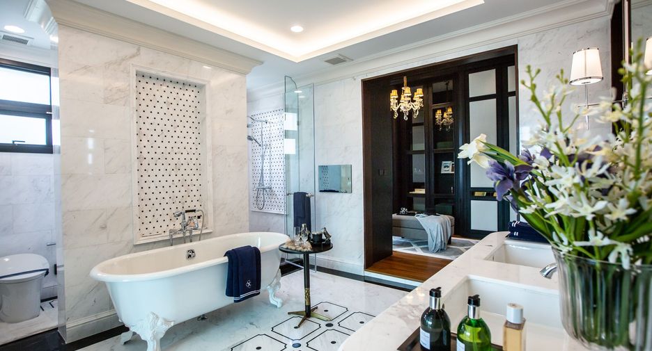 À vendre 5 chambres maison à Suan Luang, Bangkok