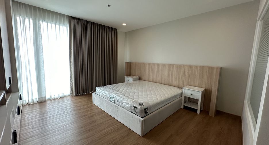 Condo en alquiler de 3 habitaciones en Khlong Toei, Bangkok