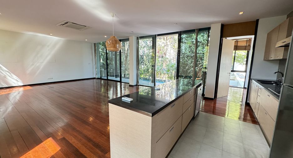 Casa en alquiler de 3 habitaciones en Watthana, Bangkok