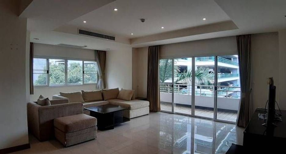 For rent 3 bedrooms apartment in Sathon, Bangkok