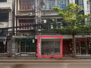 For rent 1 bed retail Space in Bang Rak, Bangkok
