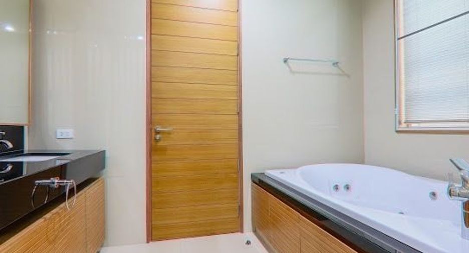Villa en venta de 3 habitaciones en Cha Am, Phetchaburi
