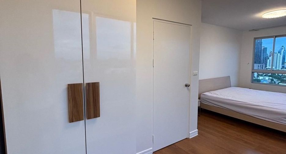For rent 1 bed condo in Khlong Toei, Bangkok
