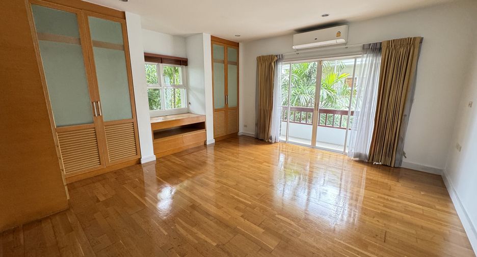 出租 4 卧室 独立屋 在 Khlong Toei, 曼谷