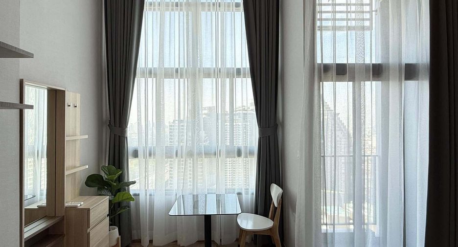 Condo en alquiler de 1 habitaciones en Huai Khwang, Bangkok