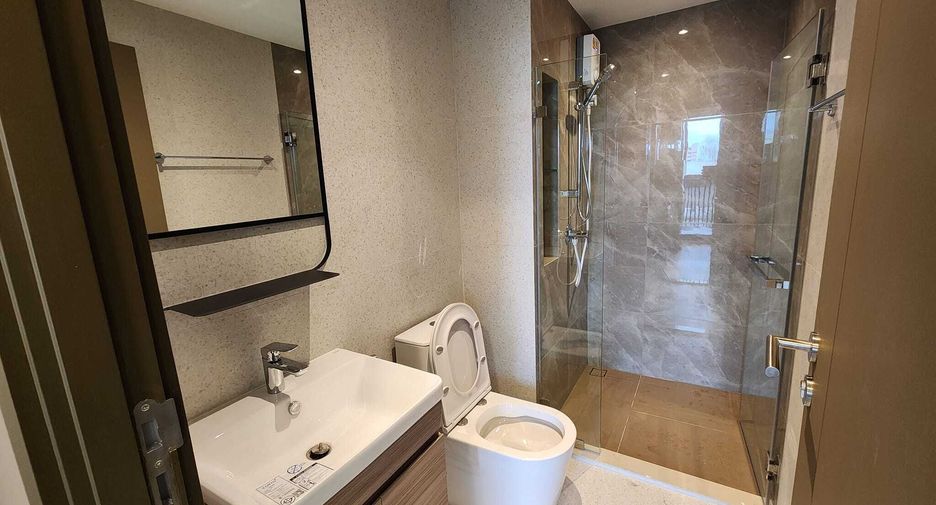 For rent 1 bed condo in Phra Khanong, Bangkok