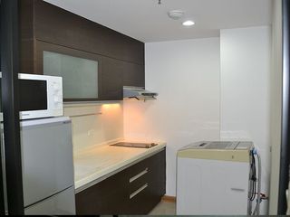 Wohnung zur Miete mit 1 Zimmer in Yan Nawa, Bangkok