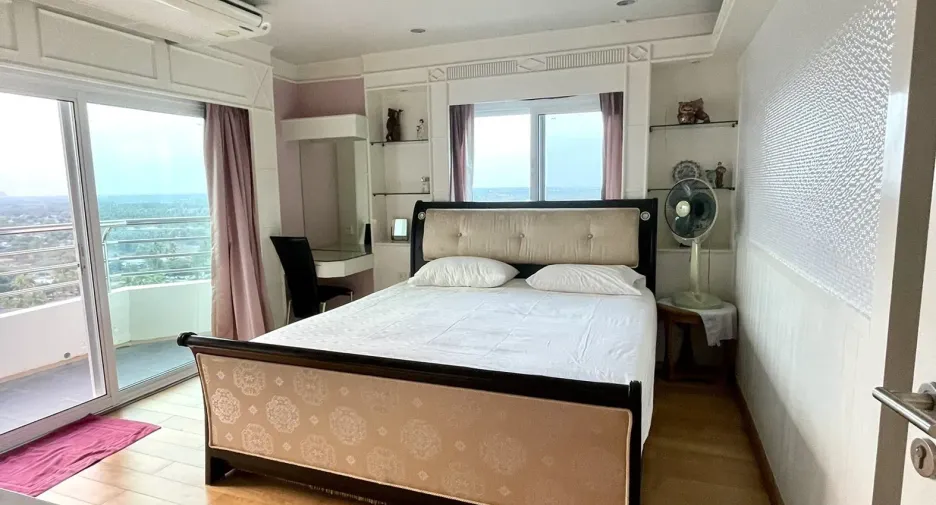 For sale 2 bedrooms condo in Cha Am, Phetchaburi
