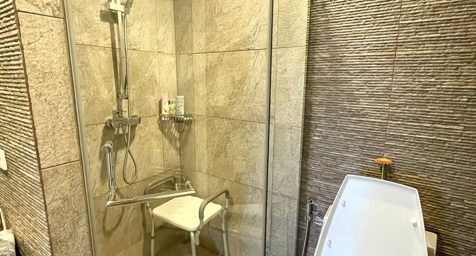 For sale 2 bedrooms condo in Cha Am, Phetchaburi