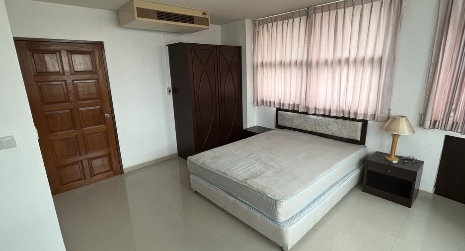 For sale 2 ベッドルーム condo in Bang Lamung, Chonburi