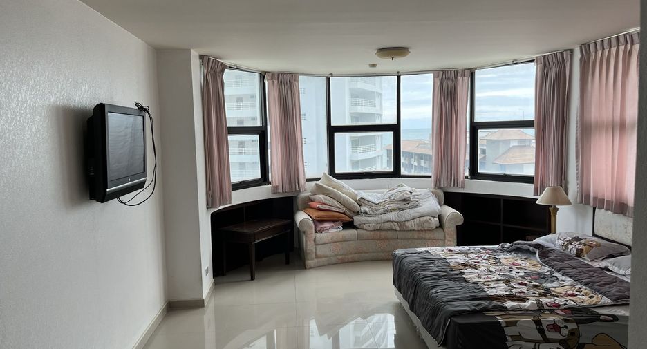 For sale 2 ベッドルーム condo in Bang Lamung, Chonburi