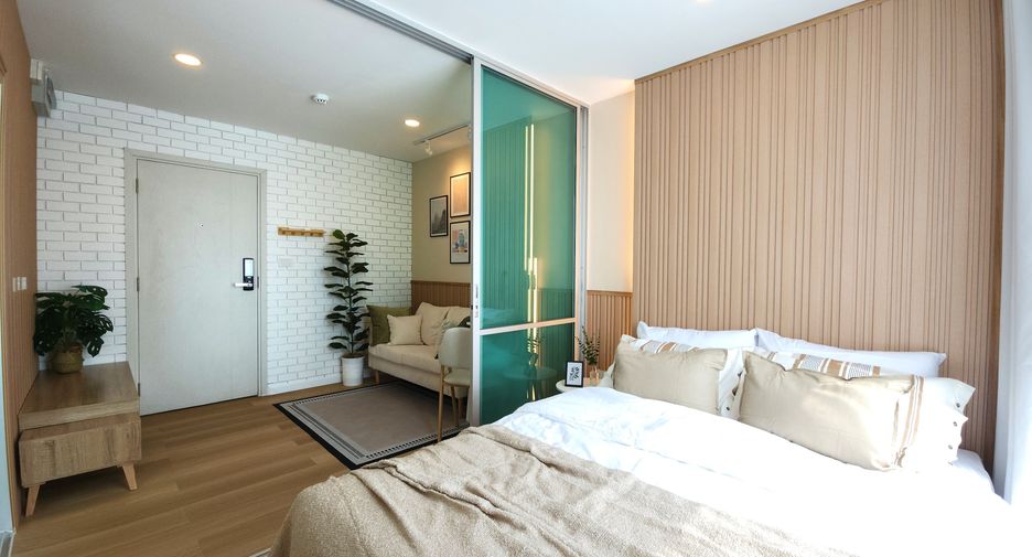 For sale 1 bed condo in Khan Na Yao, Bangkok