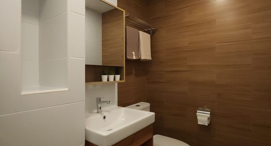 For sale 1 bed condo in Khan Na Yao, Bangkok