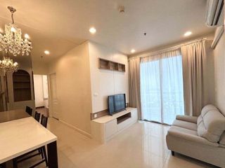 For rent 2 bedrooms condo in Khlong San, Bangkok