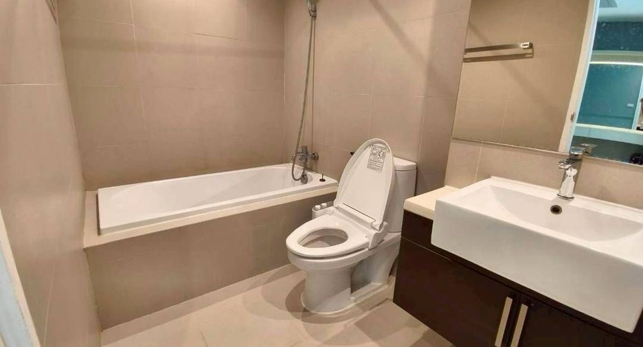 Wohnung zur Miete mit 2 Zimmer in Khlong Toei, Bangkok