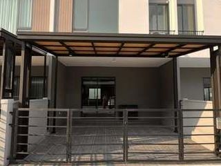 Аренда 3 спальни таунхаус в Bang Phli, Самутпракан
