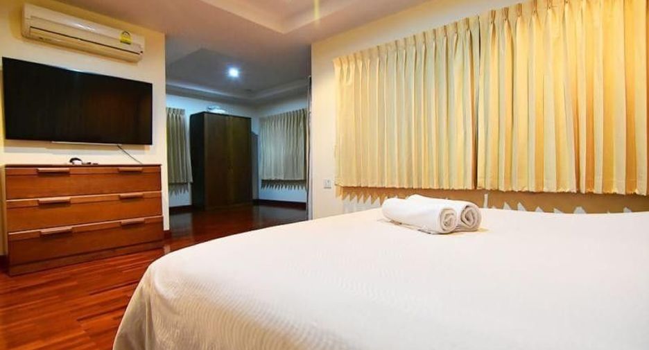 For sale 4 bedrooms villa in Hua Hin, Prachuap Khiri Khan
