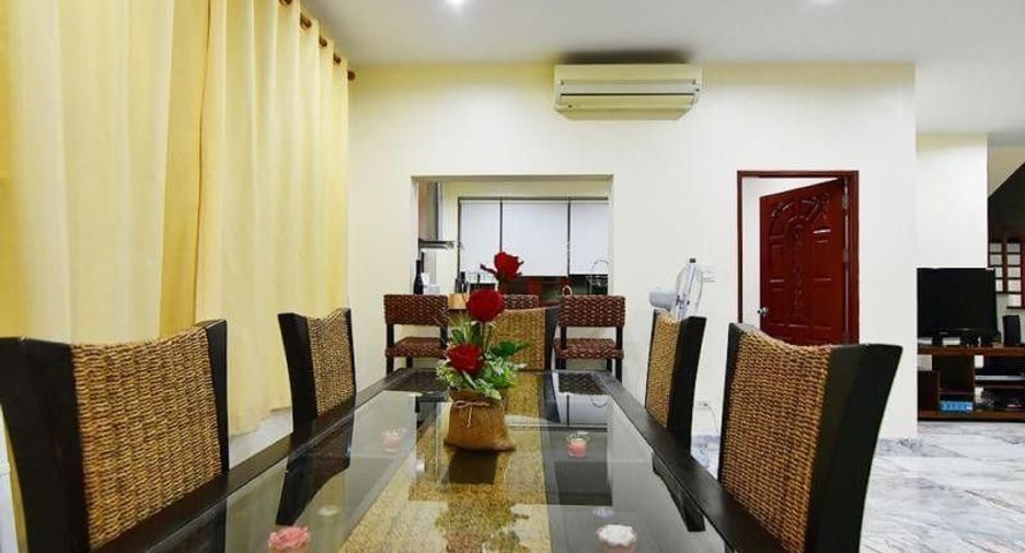 For sale 4 bedrooms villa in Hua Hin, Prachuap Khiri Khan