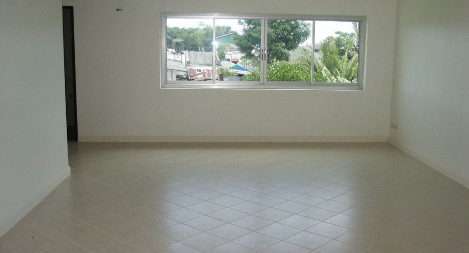 À vendre et à louer 3 chambres maison de ville à Mueang Phuket, Phuket