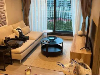 For rent 2 bedrooms condo in Huai Khwang, Bangkok