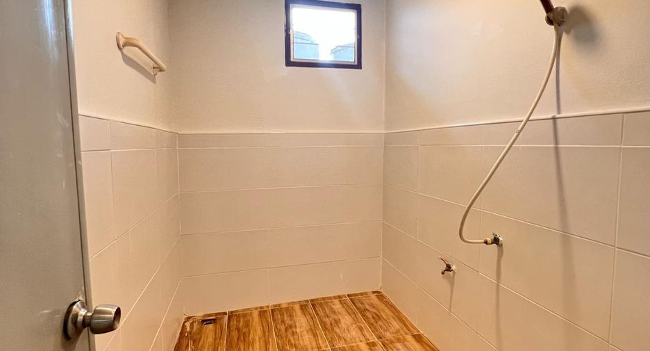 For sale 4 bedrooms house in Cha Am, Phetchaburi