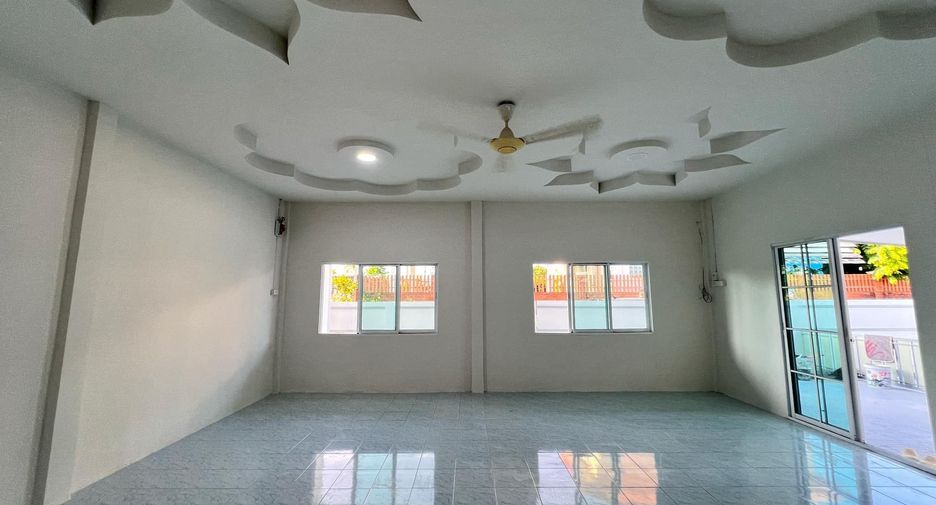 For sale 4 bedrooms house in Cha Am, Phetchaburi
