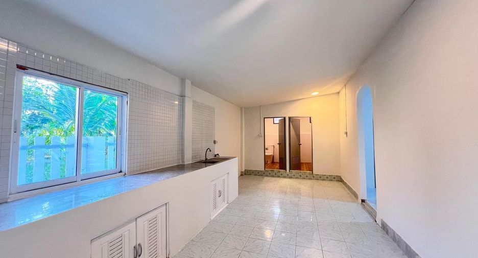 For sale 4 bedrooms house in Cha Am, Phetchaburi