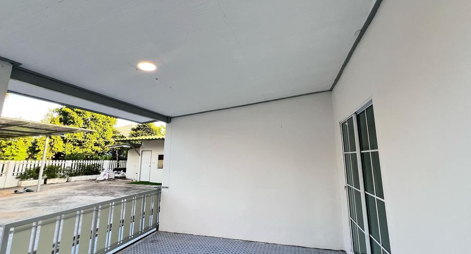 For sale 4 bedrooms house in Cha Am, Phetchaburi