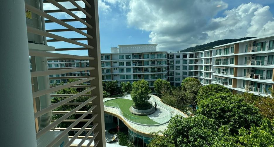 For rent 2 bedrooms condo in Mueang Phuket, Phuket