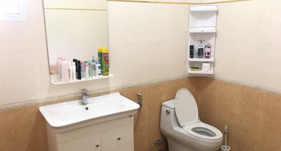 For sale 5 bedrooms house in Bang Lamung, Chonburi