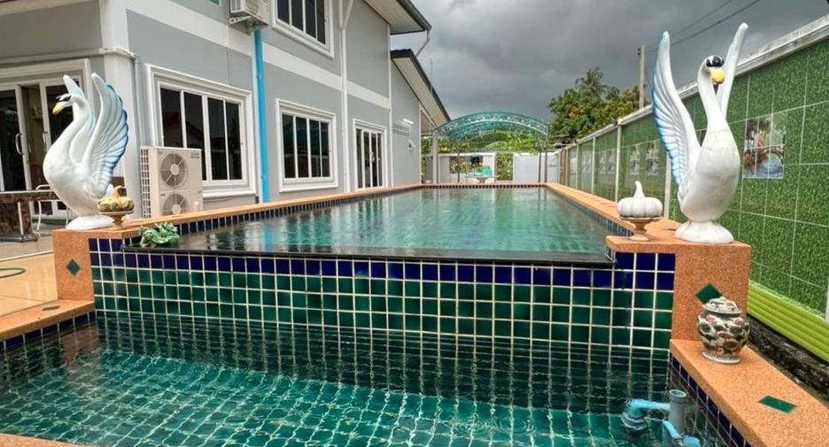 For sale 5 bedrooms house in Bang Lamung, Chonburi