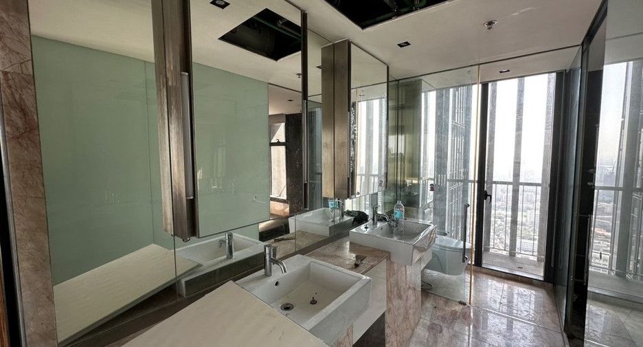 For sale 3 bedrooms condo in Sathon, Bangkok