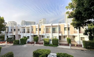 For sale 3 ベッドルーム townhouse in Cha Am, Phetchaburi