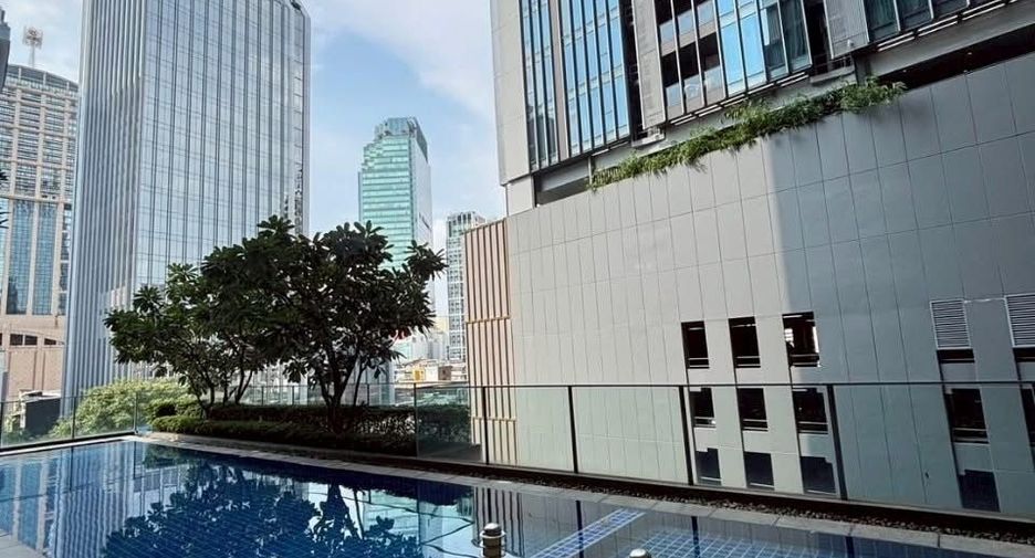 Condo en alquiler de 2 habitaciones en Khlong Toei, Bangkok