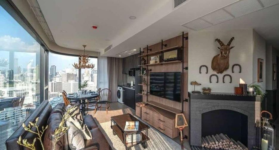 For rent 2 bedrooms condo in Bang Rak, Bangkok
